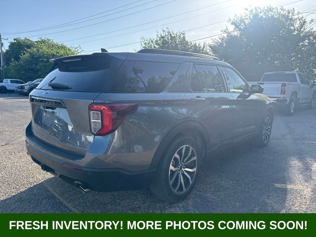 2022 Ford Explorer ST-Line