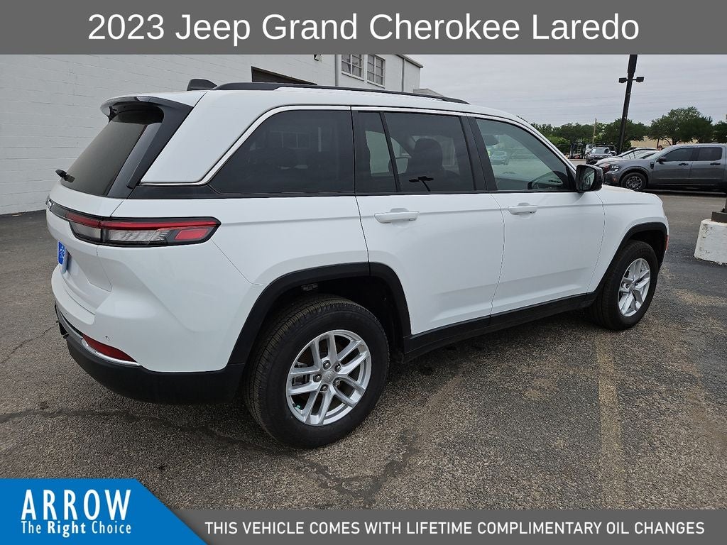 2023 Jeep Grand Cherokee Laredo