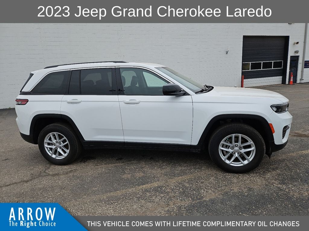2023 Jeep Grand Cherokee Laredo