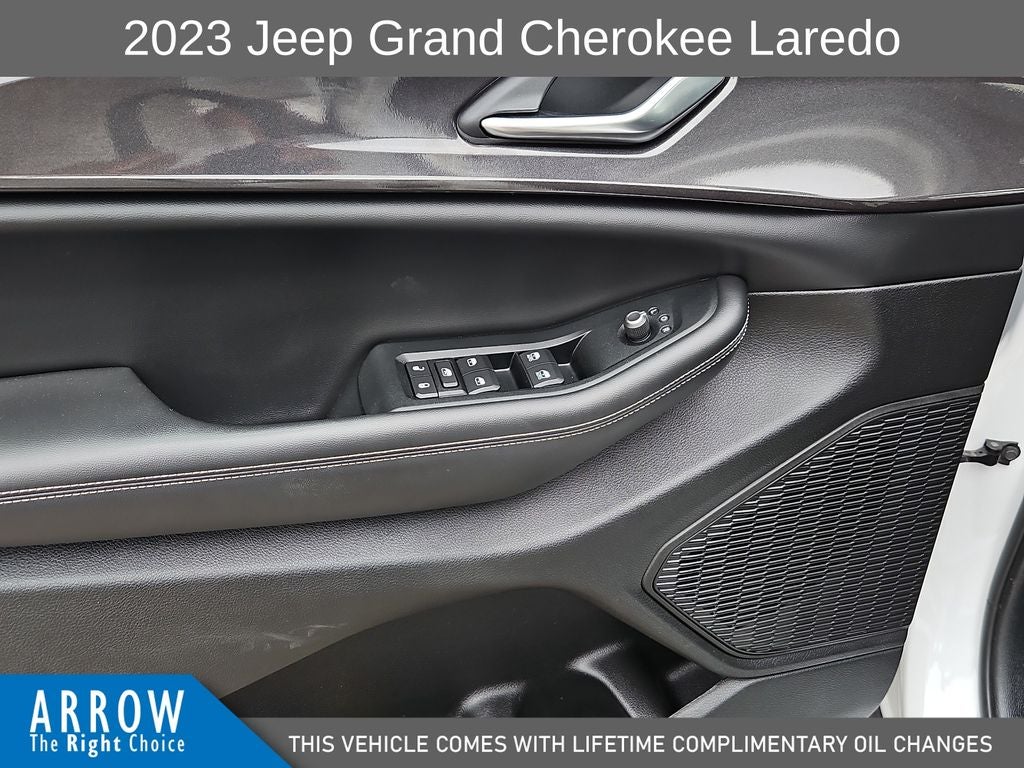 2023 Jeep Grand Cherokee Laredo