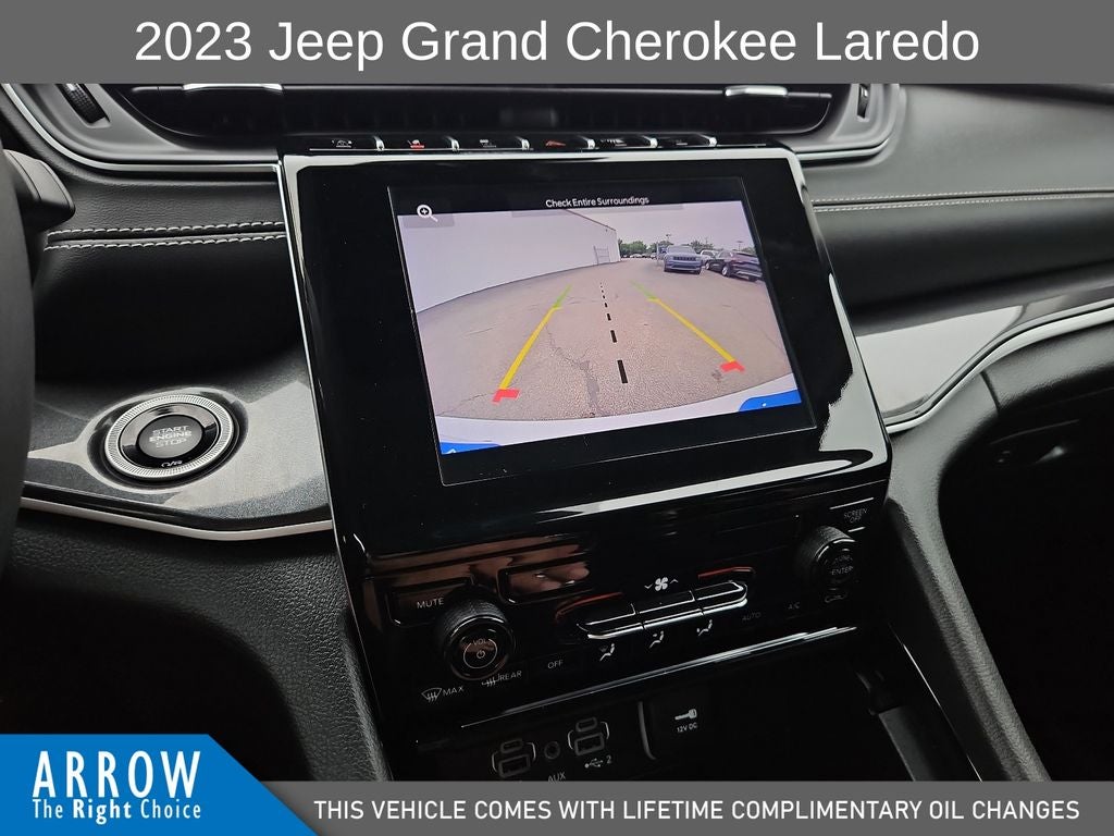 2023 Jeep Grand Cherokee Laredo