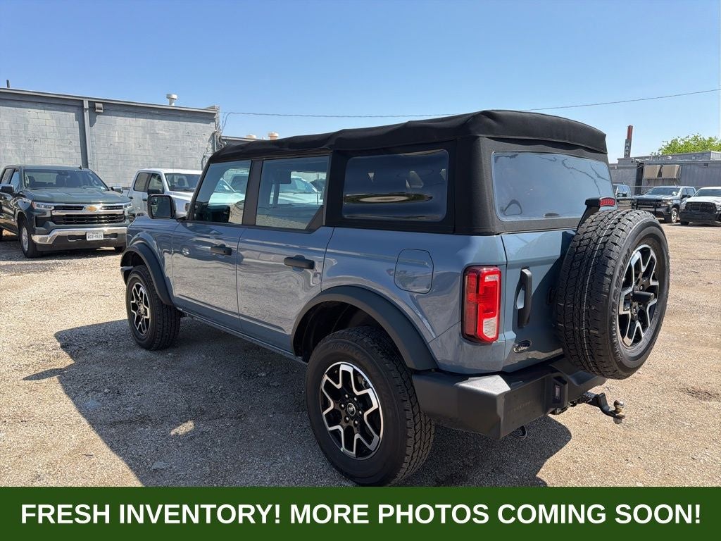 2023 Ford Bronco Base