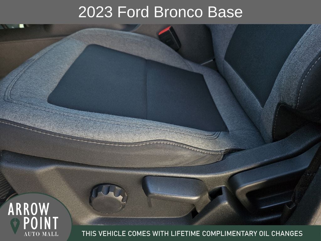 2023 Ford Bronco Base