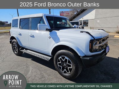 2025 Ford Bronco Outer Banks