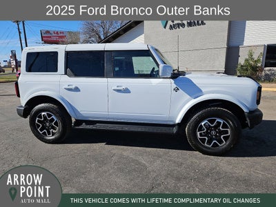 2025 Ford Bronco Outer Banks
