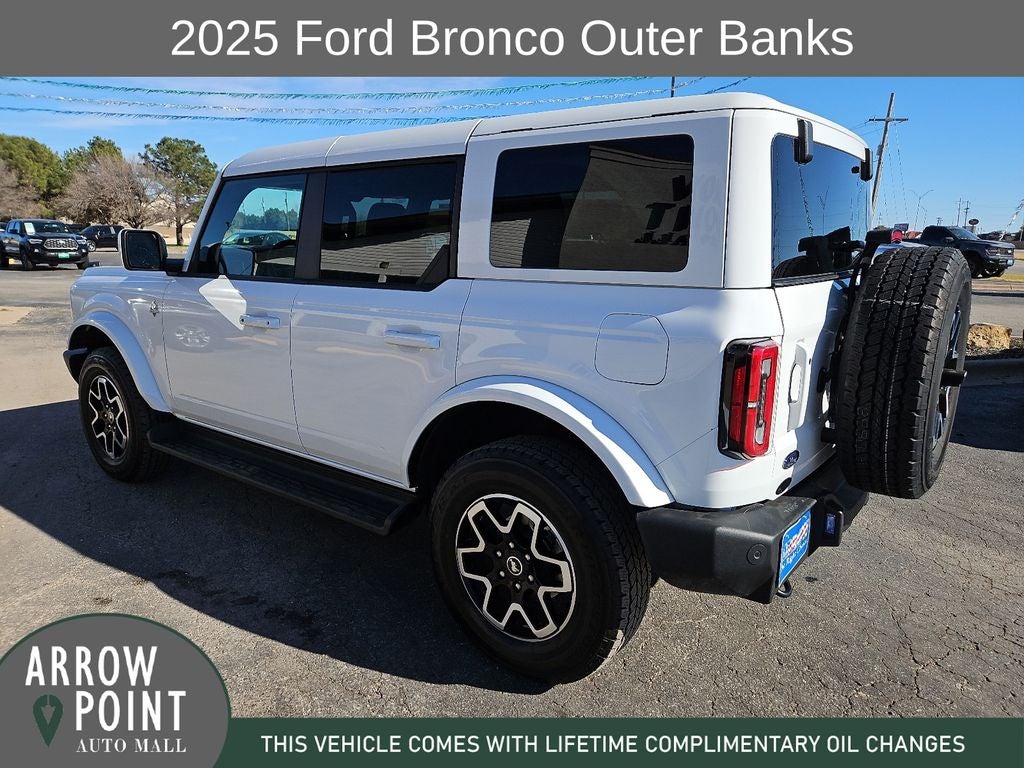 2025 Ford Bronco Outer Banks