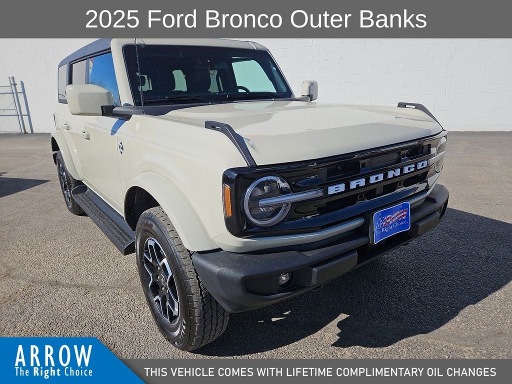 2025 Ford Bronco Outer Banks