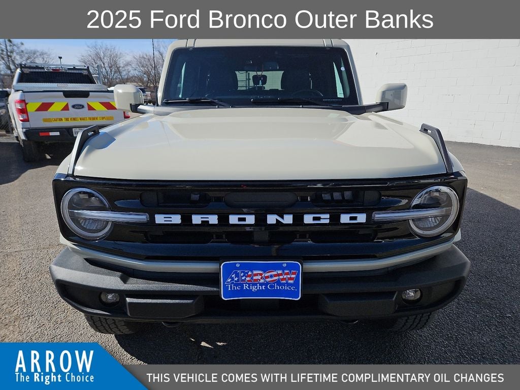 2025 Ford Bronco Outer Banks