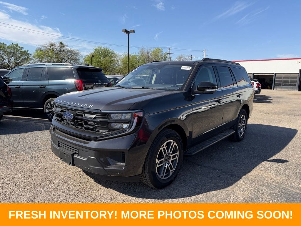 2025 Ford Expedition Active