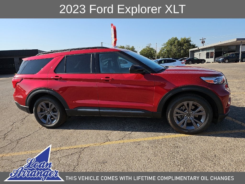2023 Ford Explorer XLT