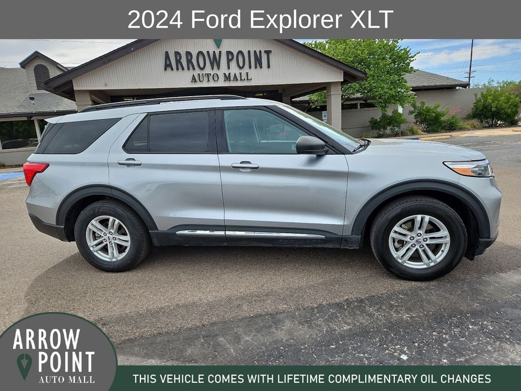 2024 Ford Explorer XLT