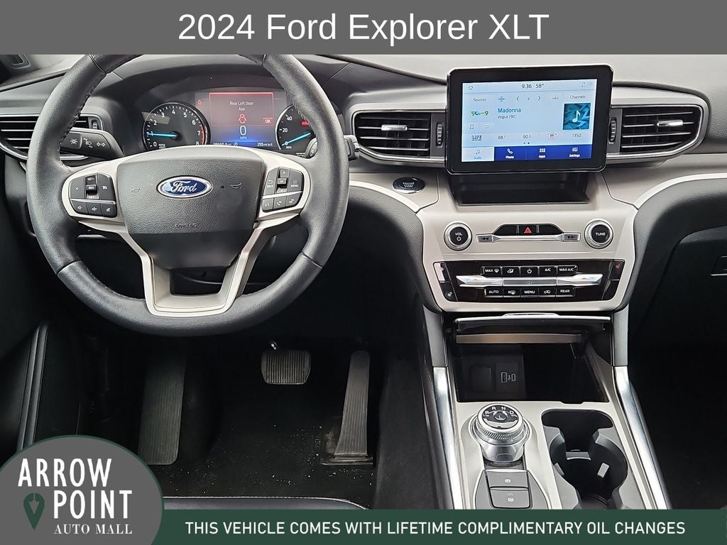 2024 Ford Explorer XLT