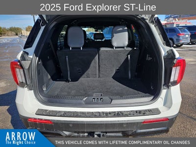2025 Ford Explorer ST-Line