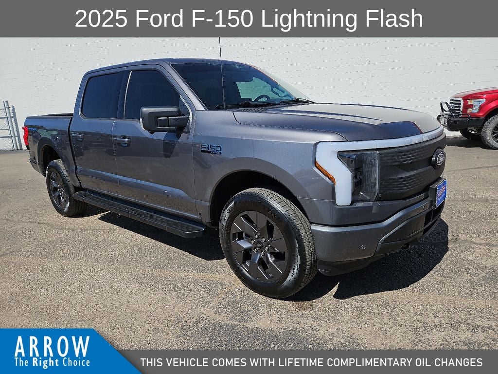 2025 Ford F-150 Lightning Flash
