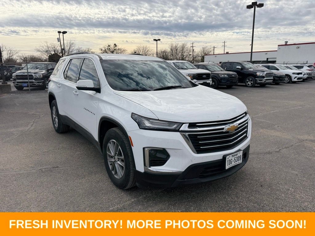 2023 Chevrolet Traverse LT Leather