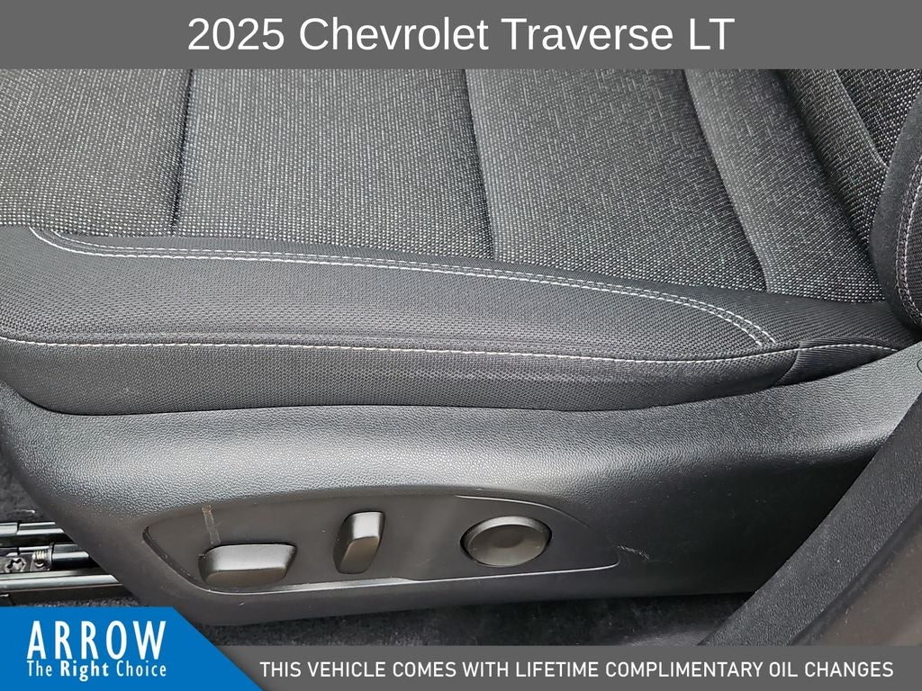 2025 Chevrolet Traverse LT 2LT