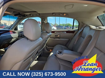 2005 Lincoln Town Car Signature Limited
