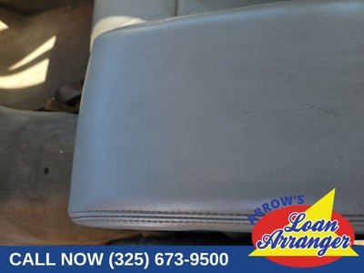 2005 Lincoln Town Car Signature Limited