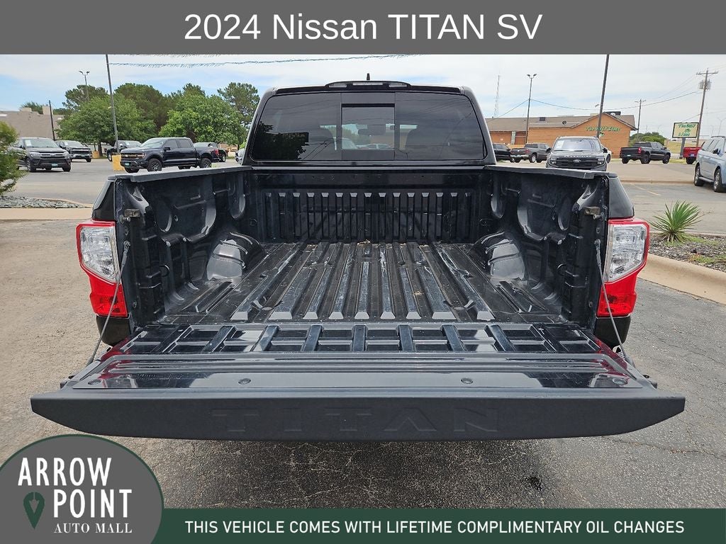 2024 Nissan Titan SV
