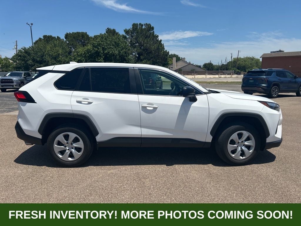 2024 Toyota RAV4 LE