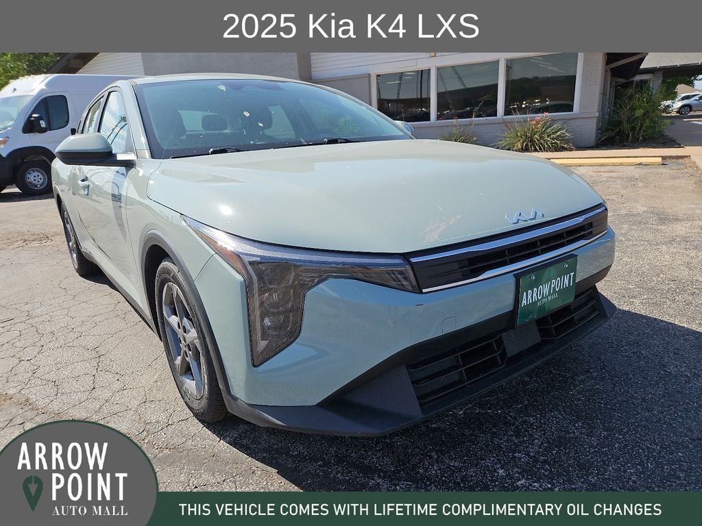 2025 Kia K4 LXS