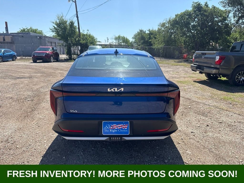 2025 Kia K4 LXS