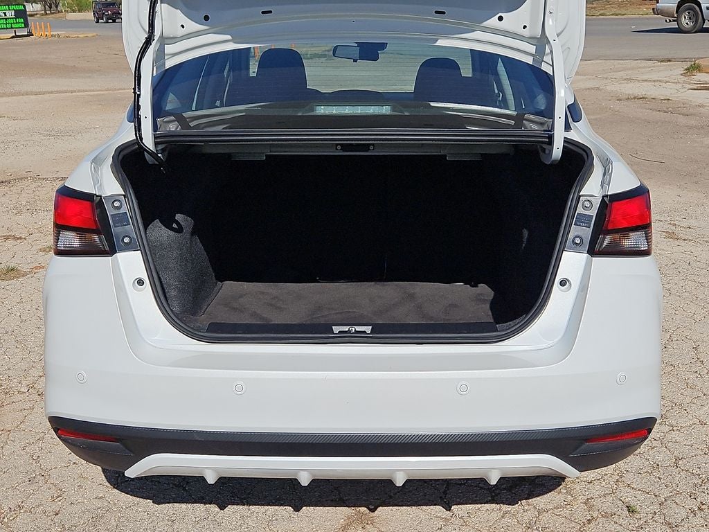 2024 Nissan Versa 1.6 SV