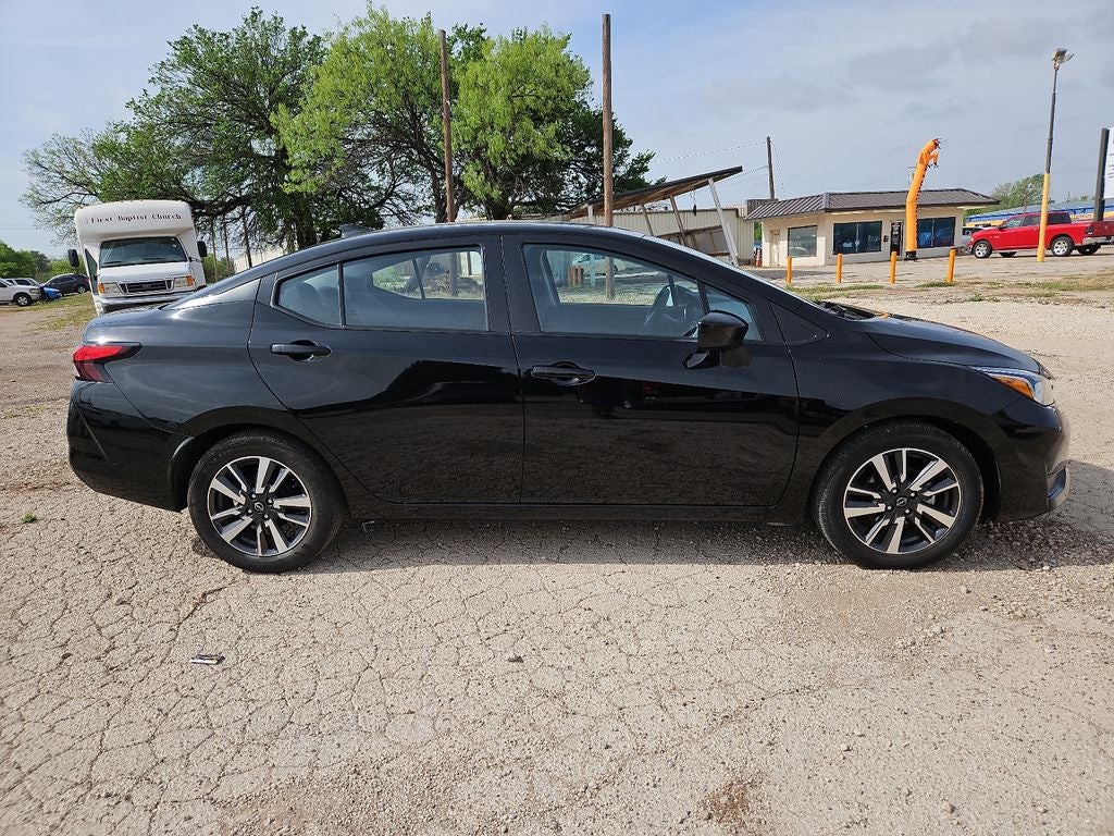 2024 Nissan Versa 1.6 SV