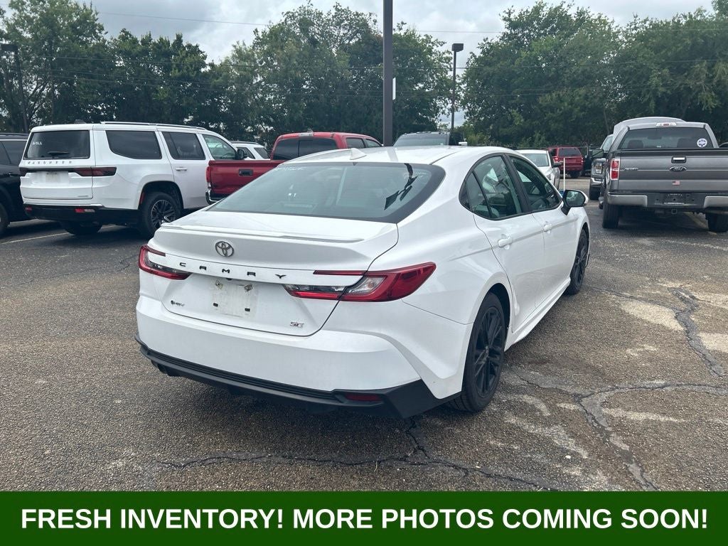 2025 Toyota Camry SE