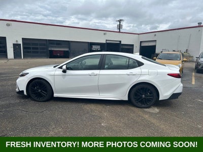 2025 Toyota Camry SE