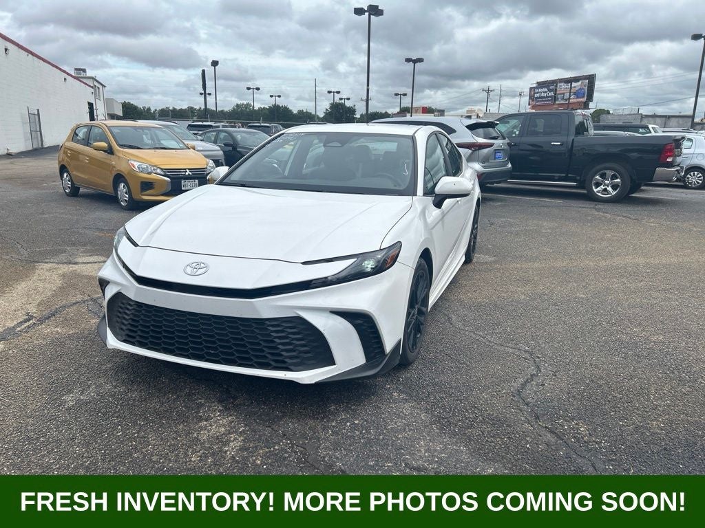 2025 Toyota Camry SE