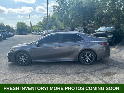 2022 Toyota Camry SE