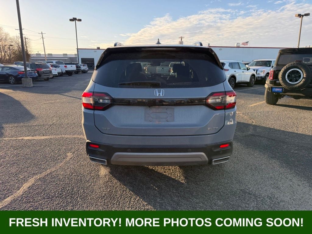 2023 Honda Pilot Elite