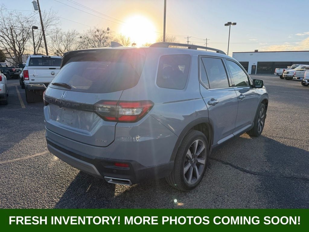 2023 Honda Pilot Elite
