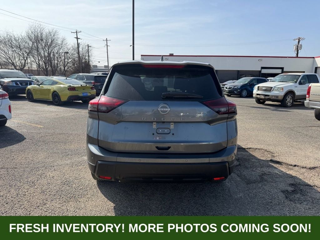 2025 Nissan Rogue SV