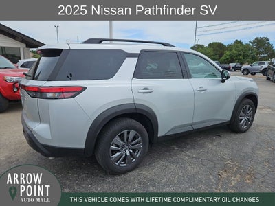 2025 Nissan Pathfinder SV