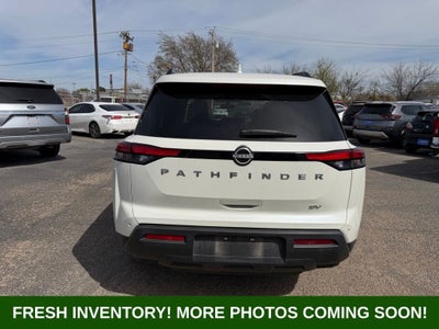 2024 Nissan Pathfinder SV