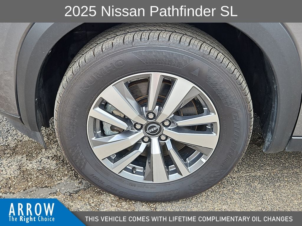 2025 Nissan Pathfinder SL