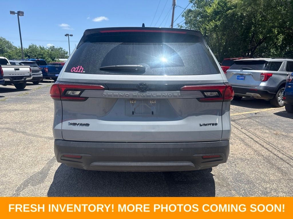 2025 Toyota Grand Highlander Hybrid Nightshade Edition