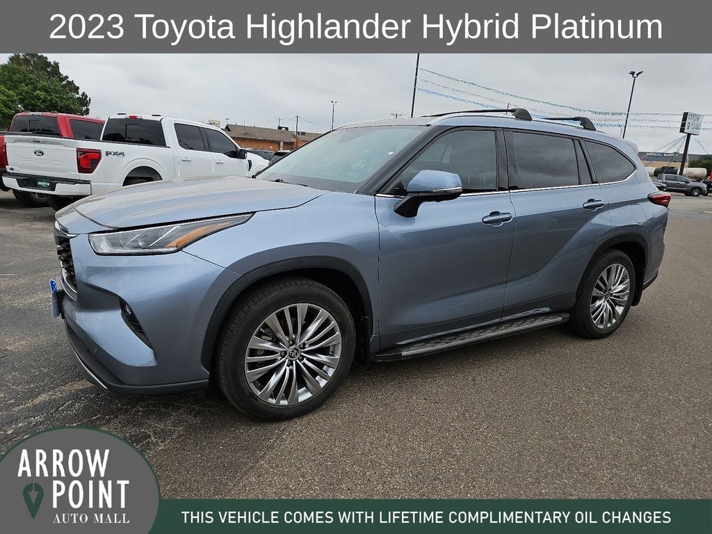 2023 Toyota Highlander Hybrid Platinum