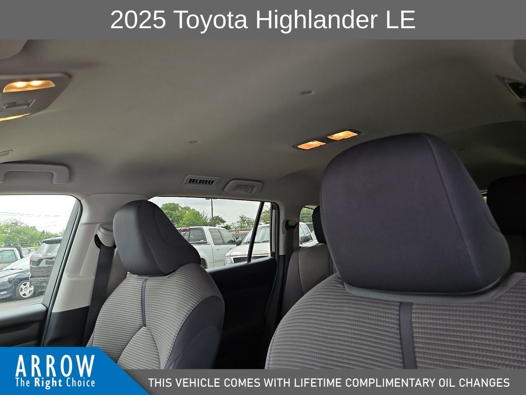 2025 Toyota Highlander LE