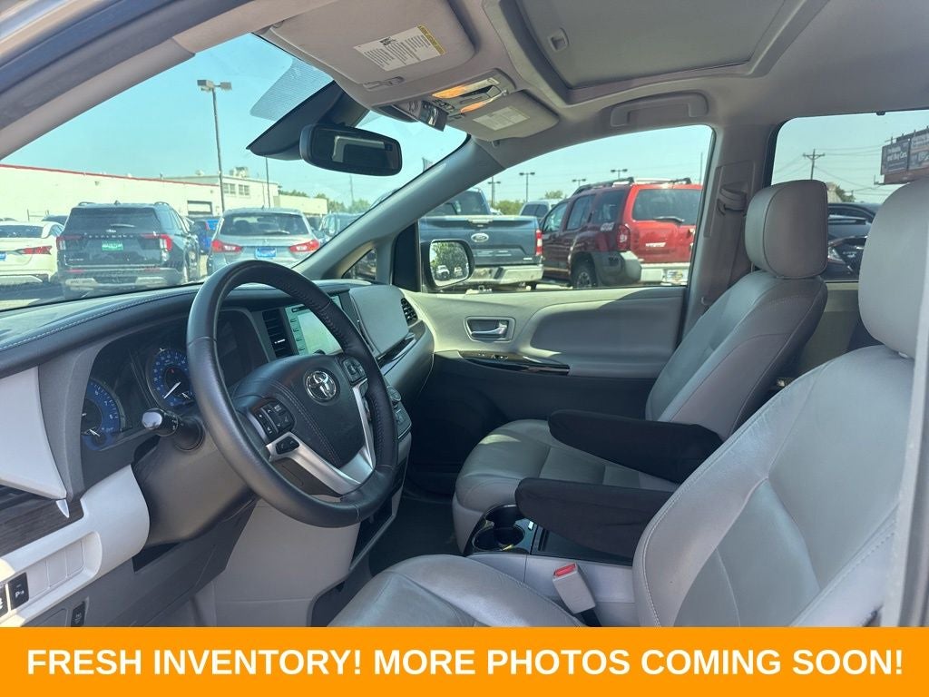 2018 Toyota Sienna XLE 8 Passenger