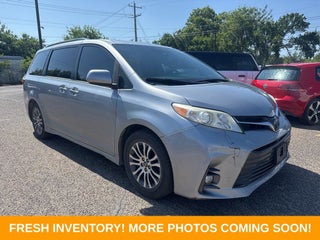 2018 Toyota Sienna XLE 8 Passenger