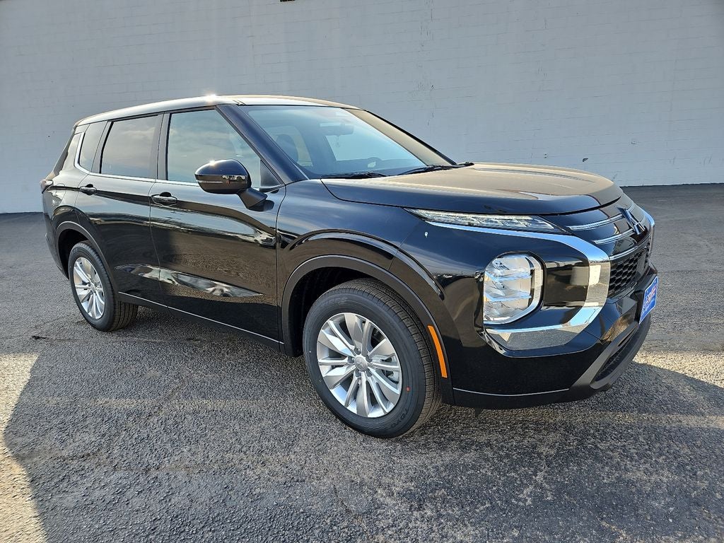 2026 Mitsubishi Outlander ES