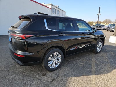 2026 Mitsubishi Outlander ES