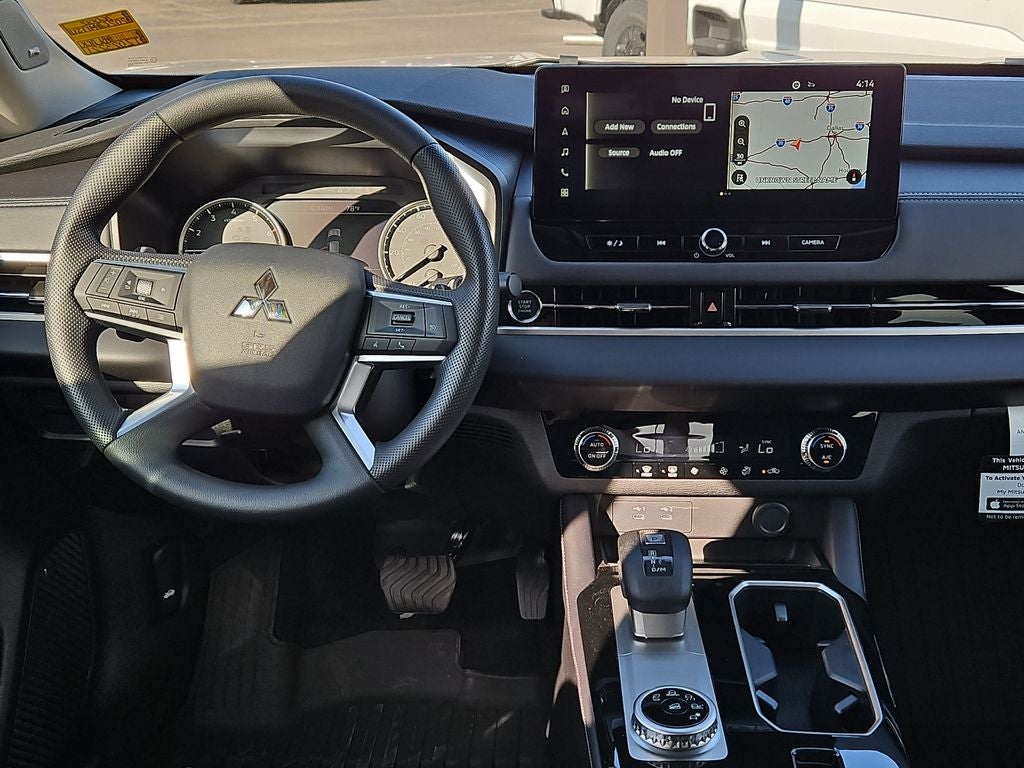 2026 Mitsubishi Outlander ES