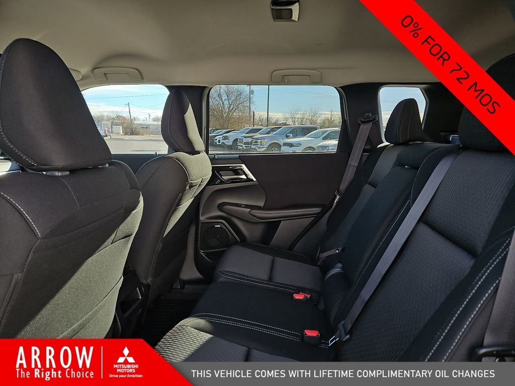 2026 Mitsubishi Outlander ES