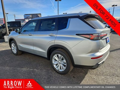 2026 Mitsubishi Outlander ES