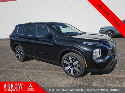 2025 Mitsubishi Outlander SE