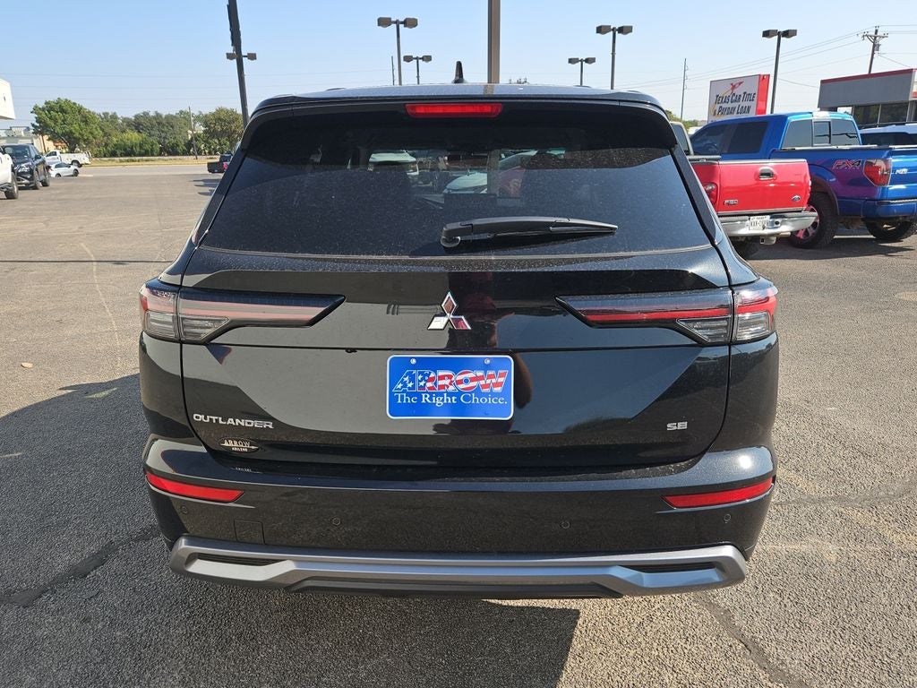 2025 Mitsubishi Outlander SE